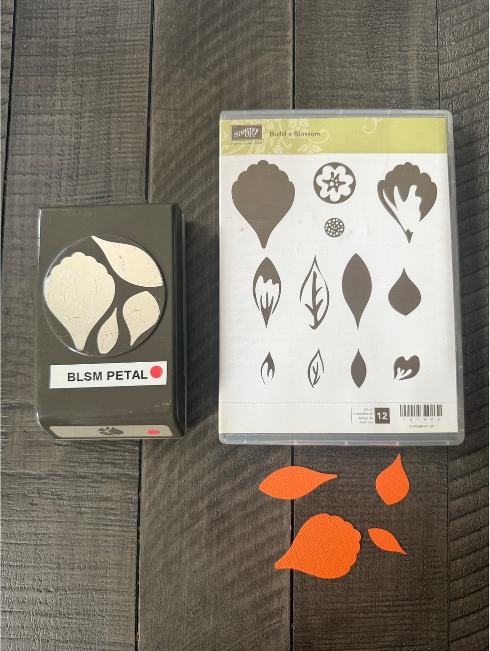 Stampin’ Up Build a Blossom stamp set with Blossom Petal shape punch